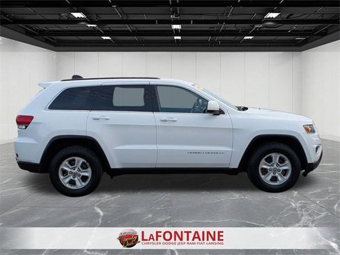 Used 2014 Jeep Grand Cherokee Laredo w/ Trailer Tow Group IV image 6