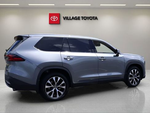 Certified 2025 Toyota Grand Highlander AWD Hybrid image 5