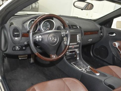 Used 2006 Mercedes-Benz SLK 350 w/ AMG Sport Pkg image 18