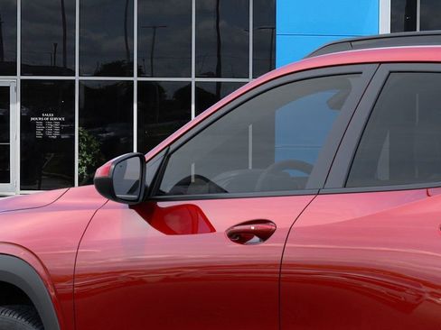 New 2026 Chevrolet Trax LT w/ Driver Confidence Package image 12