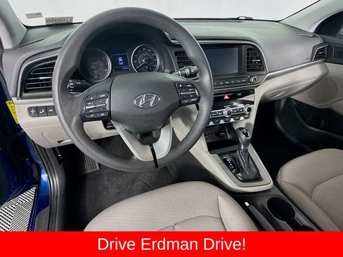 Used 2020 Hyundai Elantra SEL w/ Cargo Package (C1) FWD image 7
