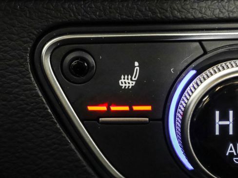 Used 2023 Audi SQ5 Premium Plus w/ Premium Plus Package image 32