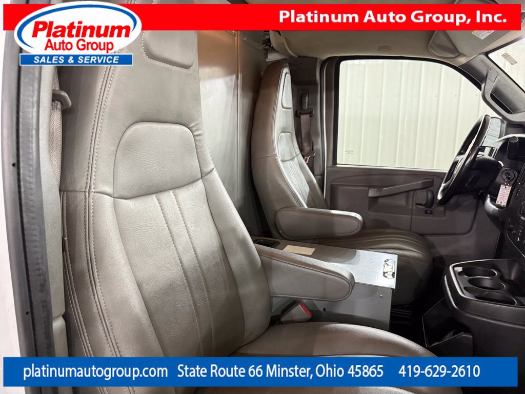 Used 2020 Chevrolet Express 3500 Extended w/ Driver Convenience Package RWD image 38