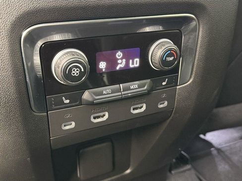 Used 2023 Chevrolet Tahoe Premier image 28