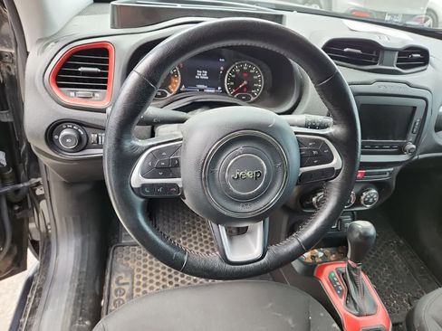Used 2017 Jeep Renegade Trailhawk image 12