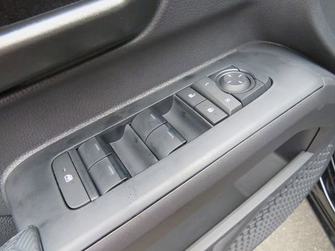 New 2026 Toyota Tacoma SR5 image 40