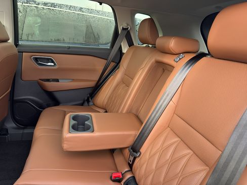 New 2026 Nissan Rogue Platinum image 30