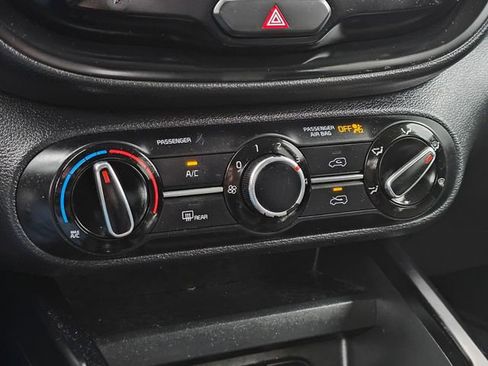 Used 2021 Kia Soul LX image 27