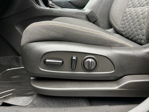 Used 2021 Chevrolet Equinox LT AWD/4WD image 9