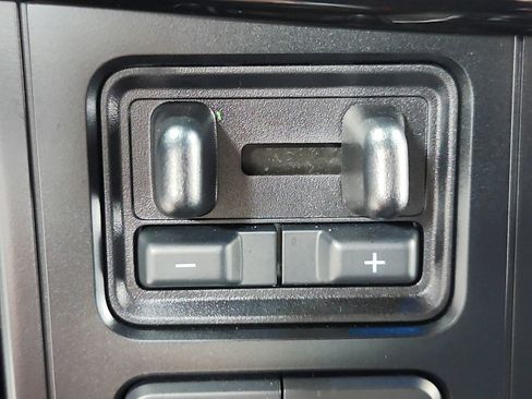 Used 2023 Ford F150 Raptor w/ Equipment Group 802A Raptor R AWD/4WD image 33