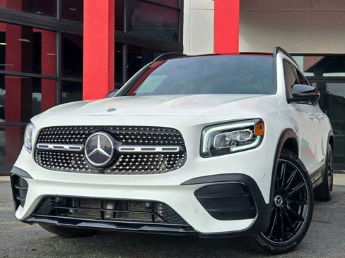 Used 2023 Mercedes-Benz GLB 250 image 1