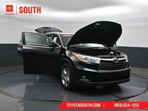 Used 2016 Toyota Highlander Limited AWD/4WD image 59