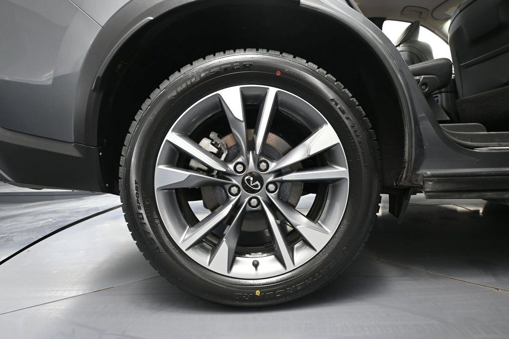 Used 2024 INFINITI QX60 Luxe AWD/4WD image 11