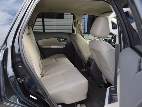 Used 2013 Ford Edge SE image 22