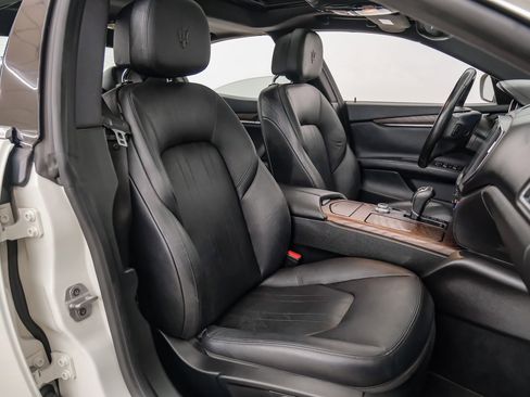Used 2018 Maserati Ghibli S image 51
