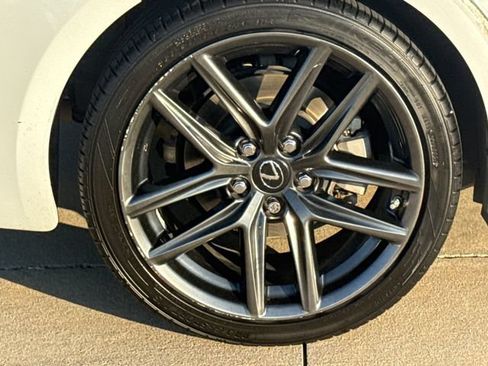 Used 2014 Lexus IS 250 w/ F-Sport Package RWD image 9