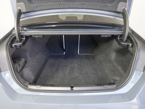 Used 2025 BMW M5 w/ Carbon Package image 12