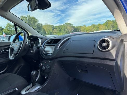 Used 2016 Chevrolet Trax LS FWD image 20