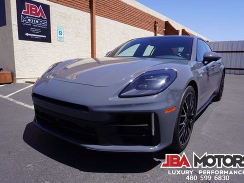 Used 2025 Porsche Panamera 4 image 31