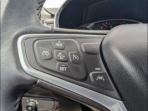 Used 2022 Chevrolet Equinox LT FWD image 18
