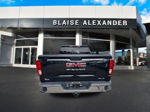 Used 2021 GMC Sierra 1500 SLE AWD/4WD image 4