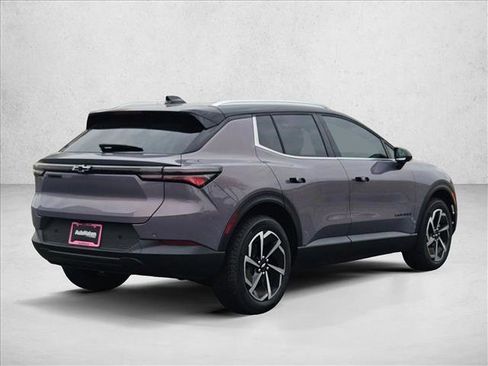 New 2026 Chevrolet Equinox EV LT image 2