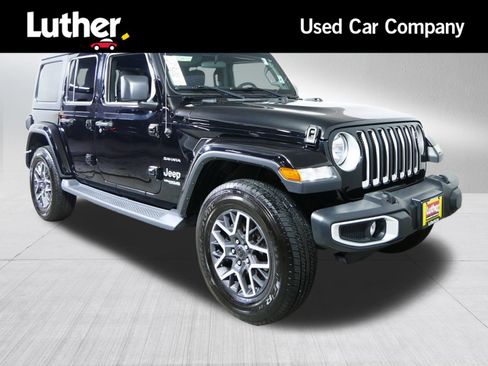 Used 2019 Jeep Wrangler Unlimited Sahara w/ Safety Group AWD/4WD image 1