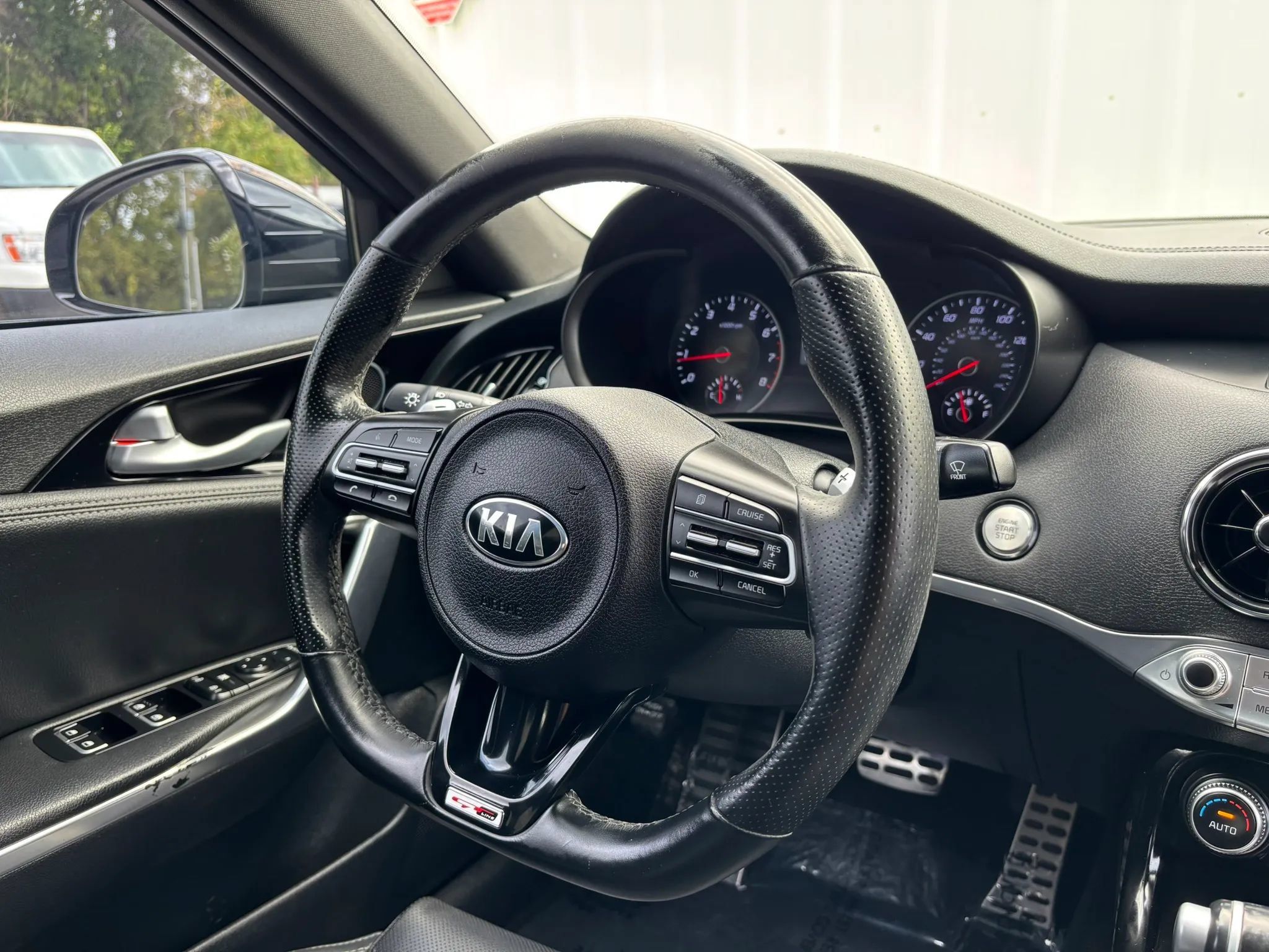 Used 2021 Kia Stinger GT-Line RWD image 12