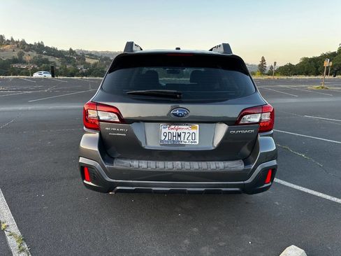 Used 2019 Subaru Outback 2.5i image 6