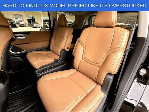 New 2026 INFINITI QX80 Luxe w/ Cargo Package image 28