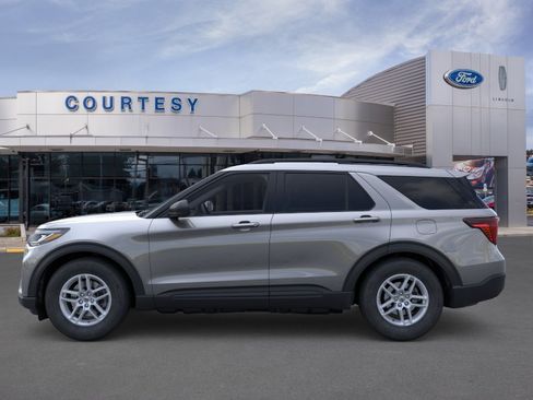 New 2026 Ford Explorer Active AWD/4WD image 3