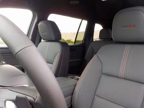 New 2026 GMC Acadia AT4 w/ Super Cruise Package image 13