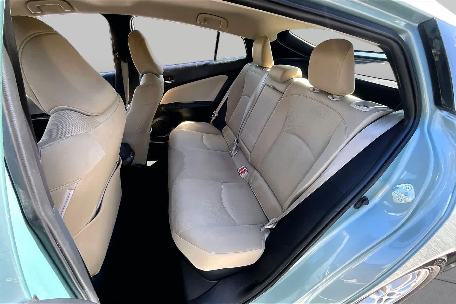 Used 2021 Toyota Prius LE w/ Carpet Mat Package (TMS) AWD/4WD image 18