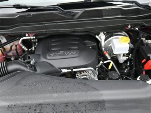 Used 2024 RAM 2500 Tradesman w/ Chrome Appearance Group AWD/4WD image 15