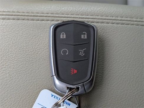 Used 2021 Cadillac XT4 Premium Luxury w/ Driver Awareness Package image 34