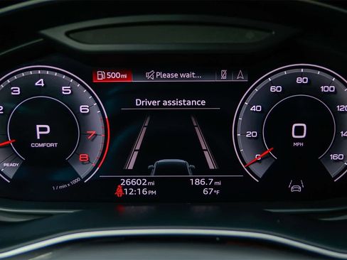 Used 2022 Audi Q7 Premium Plus w/ Premium Plus Package image 21