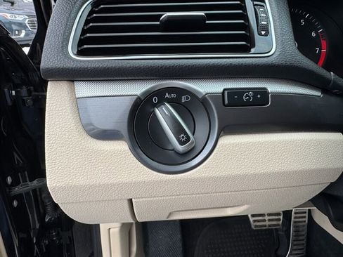 Used 2018 Volkswagen Passat 2.0T R-Line image 25