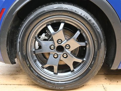 Used 2023 Toyota Prius LE FWD image 11