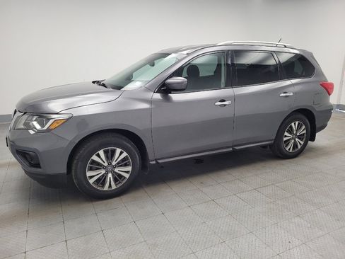 Used 2017 Nissan Pathfinder SV w/ SV Cold Weather Package AWD/4WD image 2