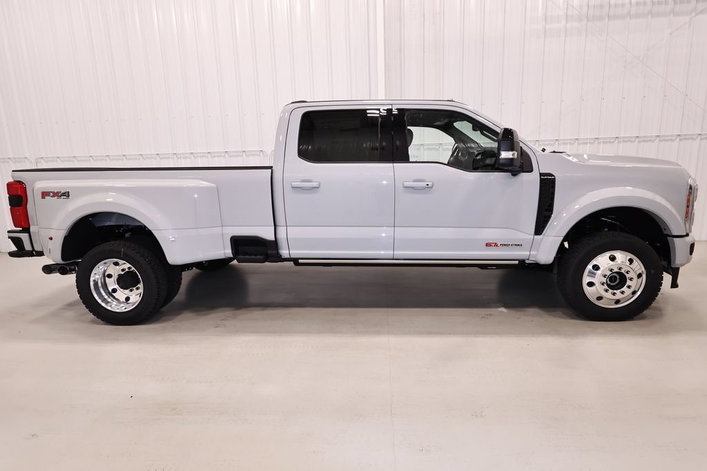 New 2026 Ford F450 Platinum w/ FX4 Off-Road Package AWD/4WD image 2