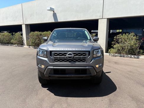 Used 2022 Nissan Frontier SV RWD image 4