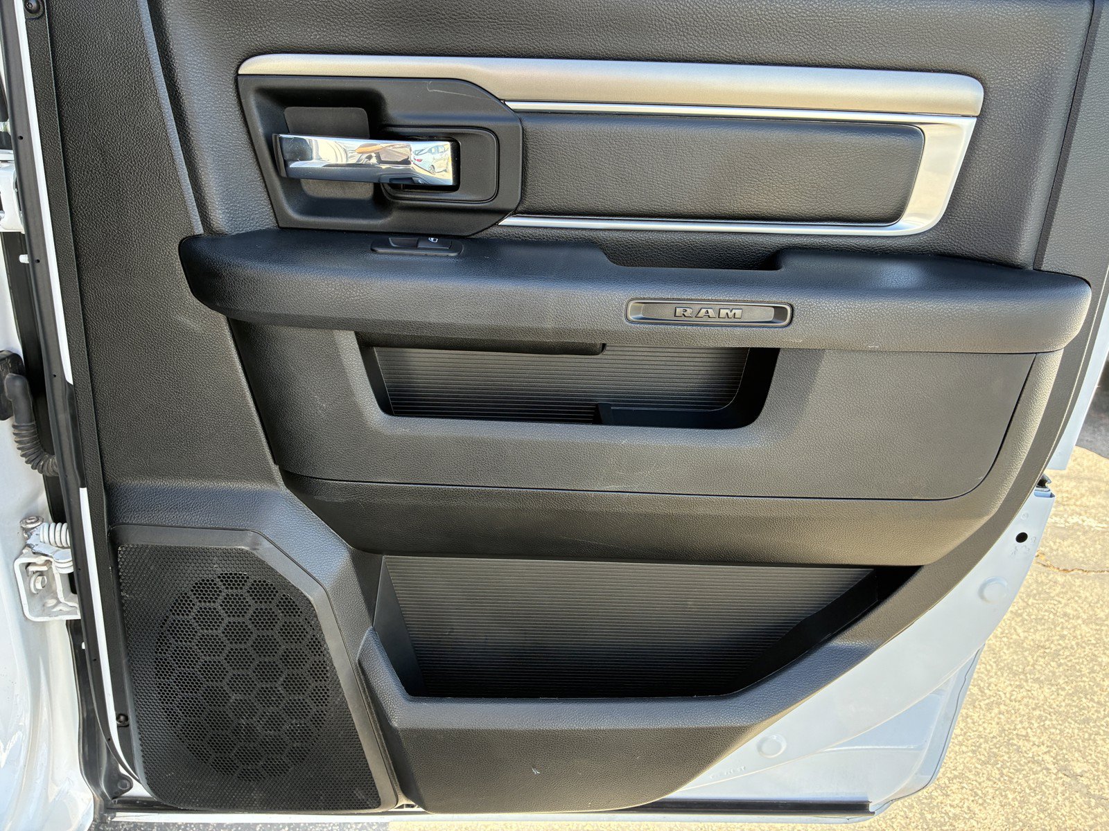 Used 2024 RAM 1500 Warlock AWD/4WD image 11