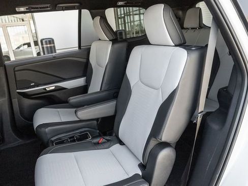 New 2026 Lexus TX 500h AWD image 9