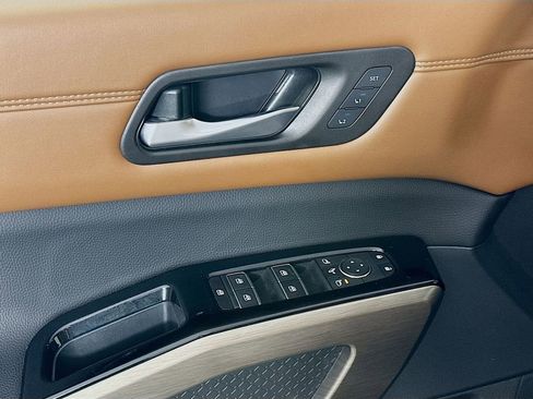 Certified 2024 Nissan Pathfinder Platinum w/ Cargo Package image 26