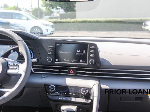 Certified 2026 Hyundai Elantra Sport FWD image 17