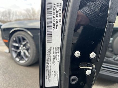 Used 2023 Dodge Challenger R/T w/ Blacktop Package image 26