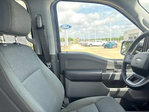 Used 2025 Ford F150 XLT w/ Equipment Group 301A Standard AWD/4WD image 16