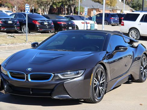 Used 2019 BMW i8 Roadster image 4