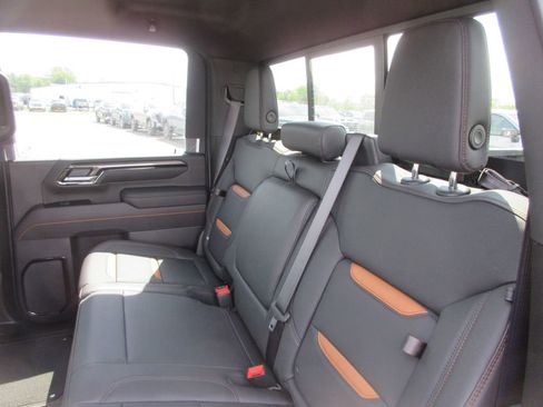 New 2026 GMC Sierra 2500 AT4 w/ AT4 Premium Plus Package AWD/4WD image 14