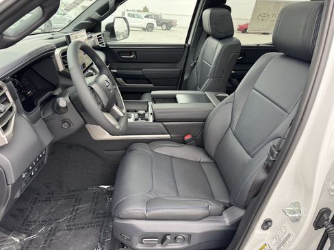 New 2026 Toyota Tundra Platinum AWD/4WD image 2